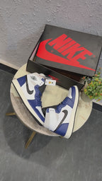 AIR JORDANS RETRO 1 MID RARE AIR ROYALE