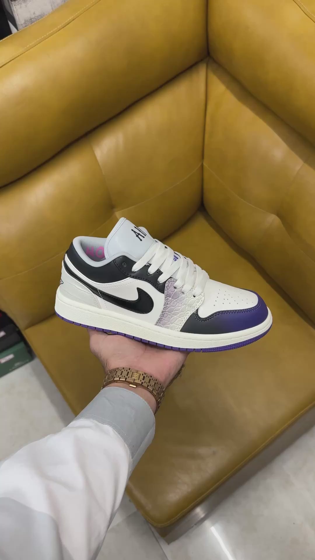 Nike AJ Retro 1 Low "Punk Rock 1