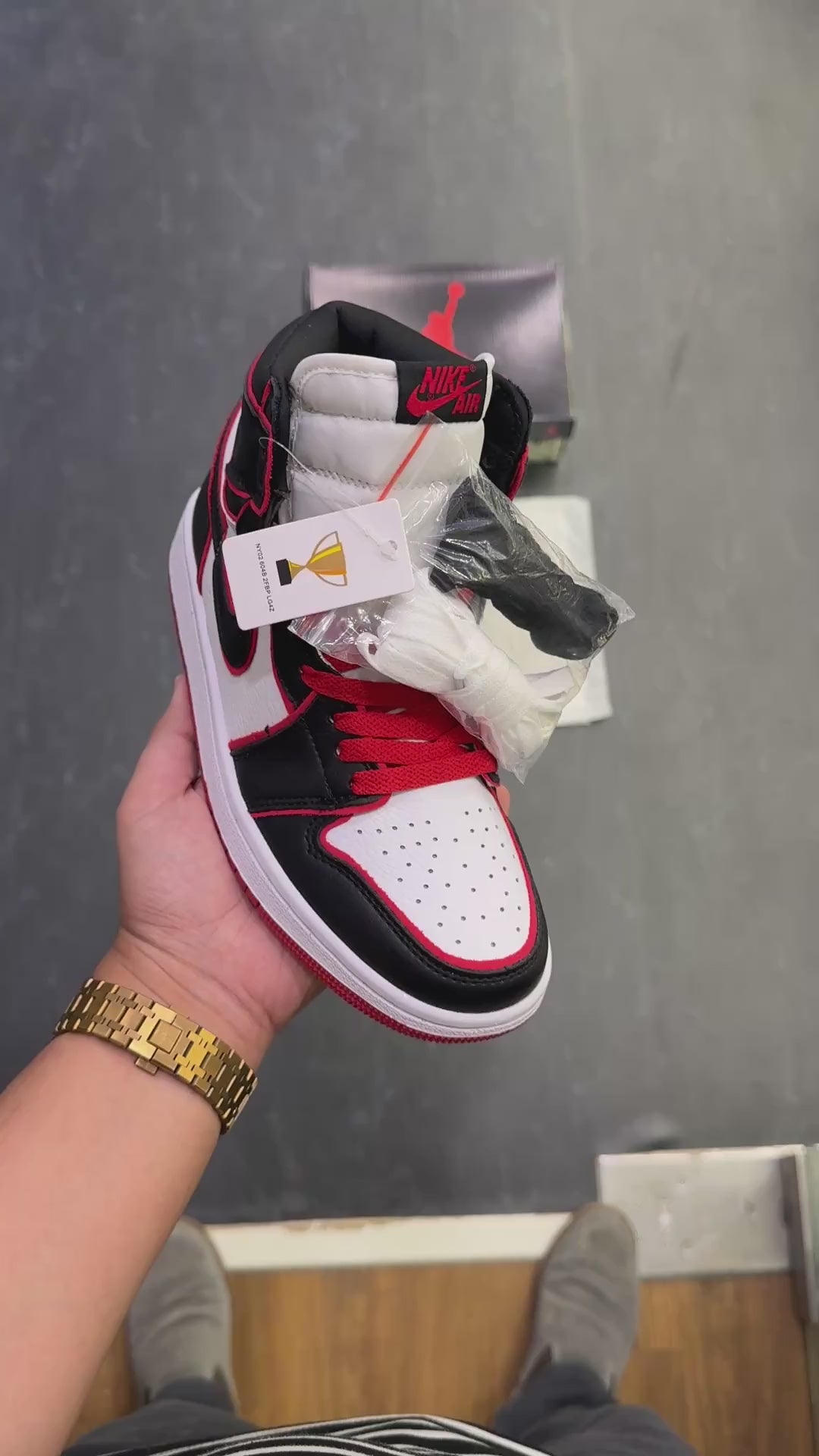 Air Jordan 1 Retro Bloodline