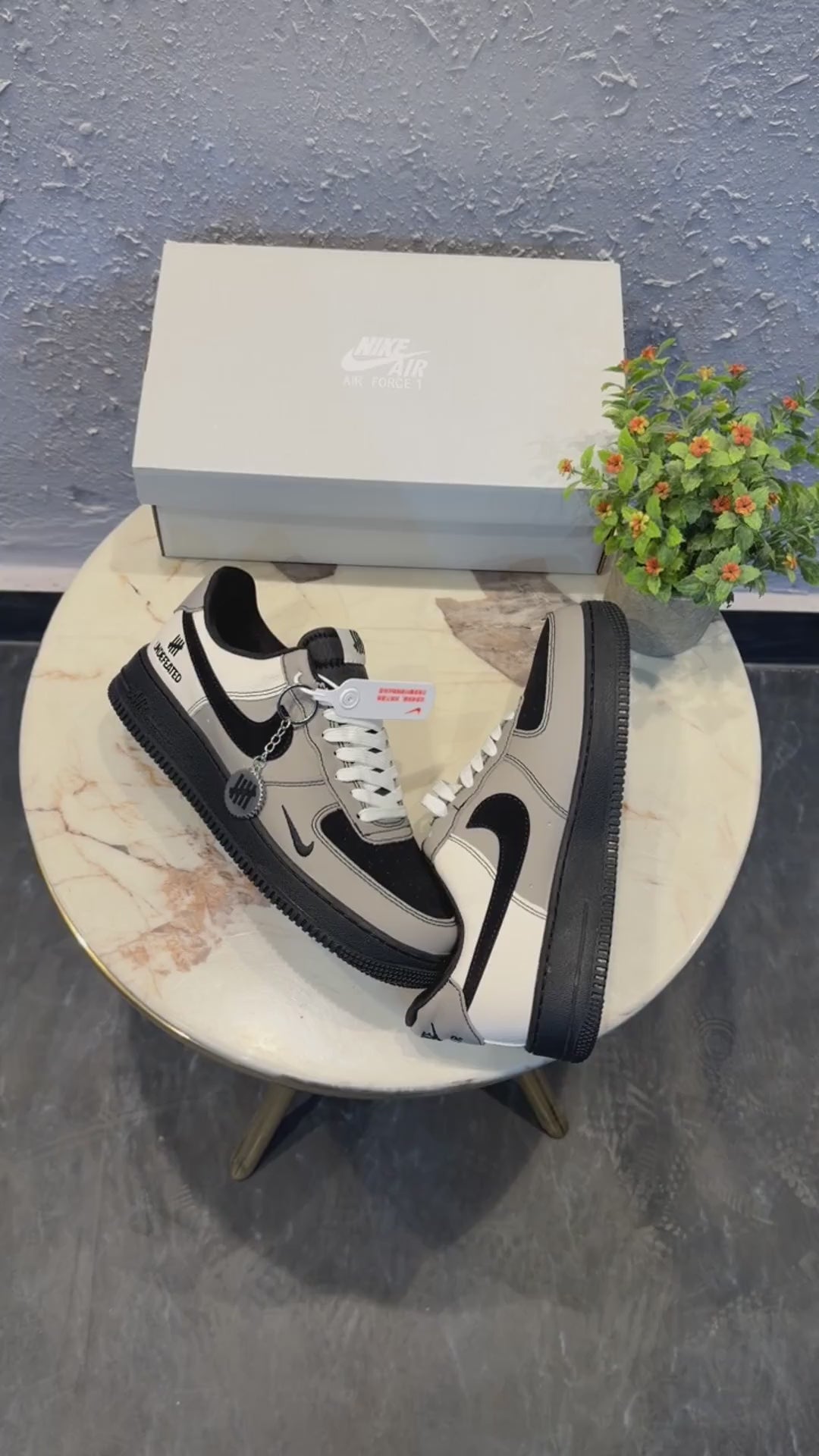 NIKE AIRFORCE CUSTOM UNDEFEATED KEY CHAIN