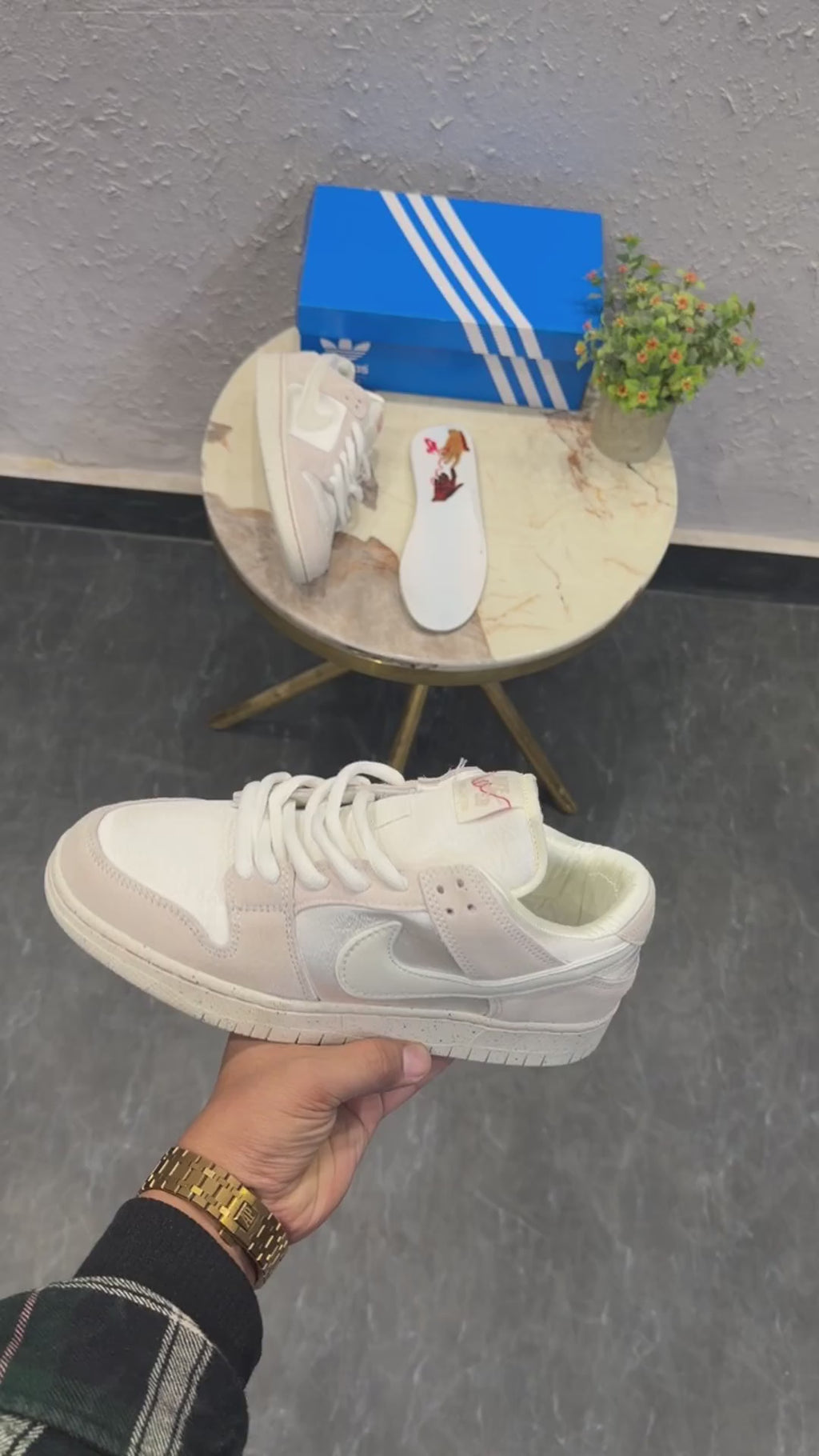 Greyhut-NIKE SB DUNK COCONUT MILK