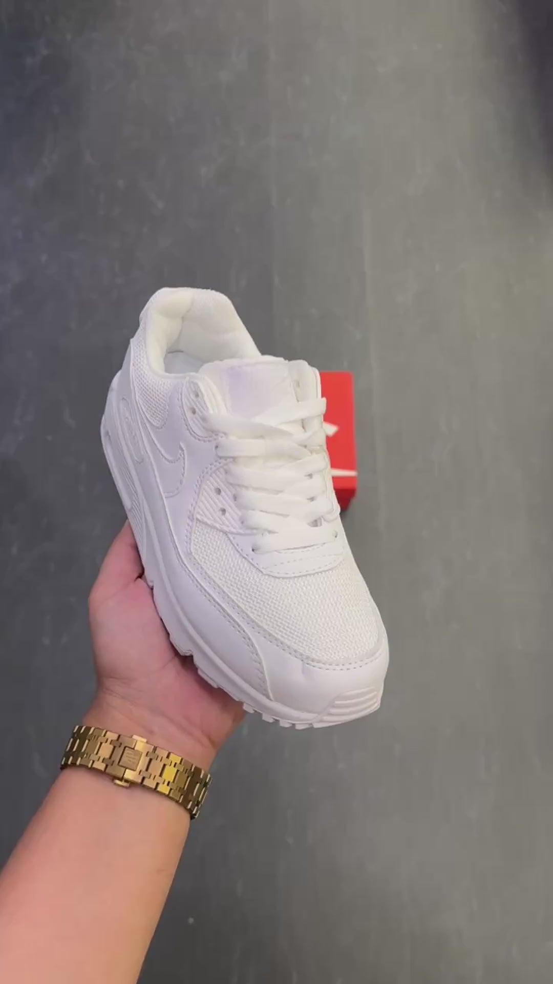 Greyhut-NIKE AIRMAX 90 TRIPPLE WHITE