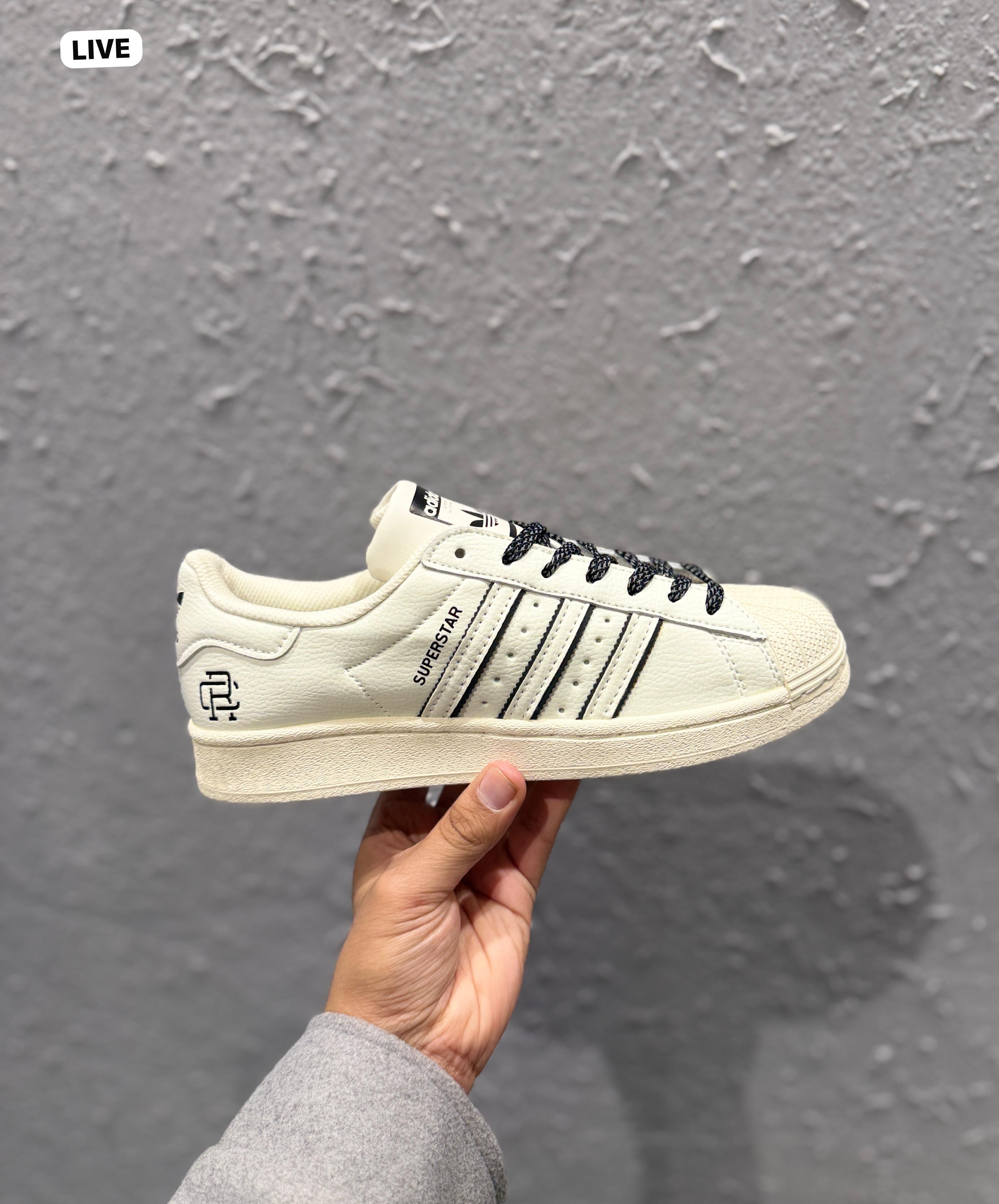 ADIDAS ORIGINALS SUPERSTAR UNDEFEATED WHITE BLACK