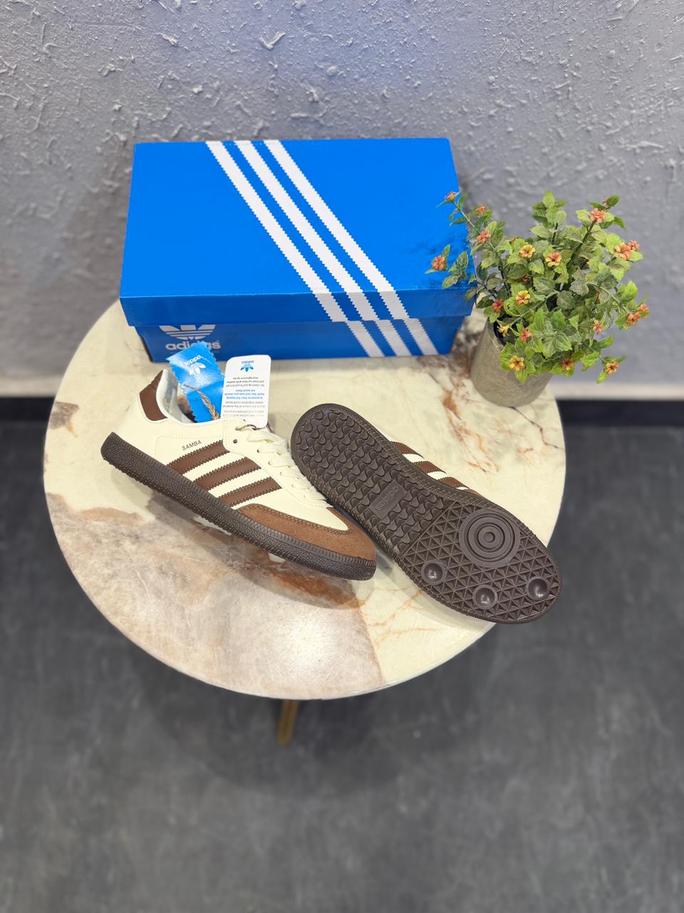 Greyhut-ADIDAS ORIGINALS SAMBA MOCHA