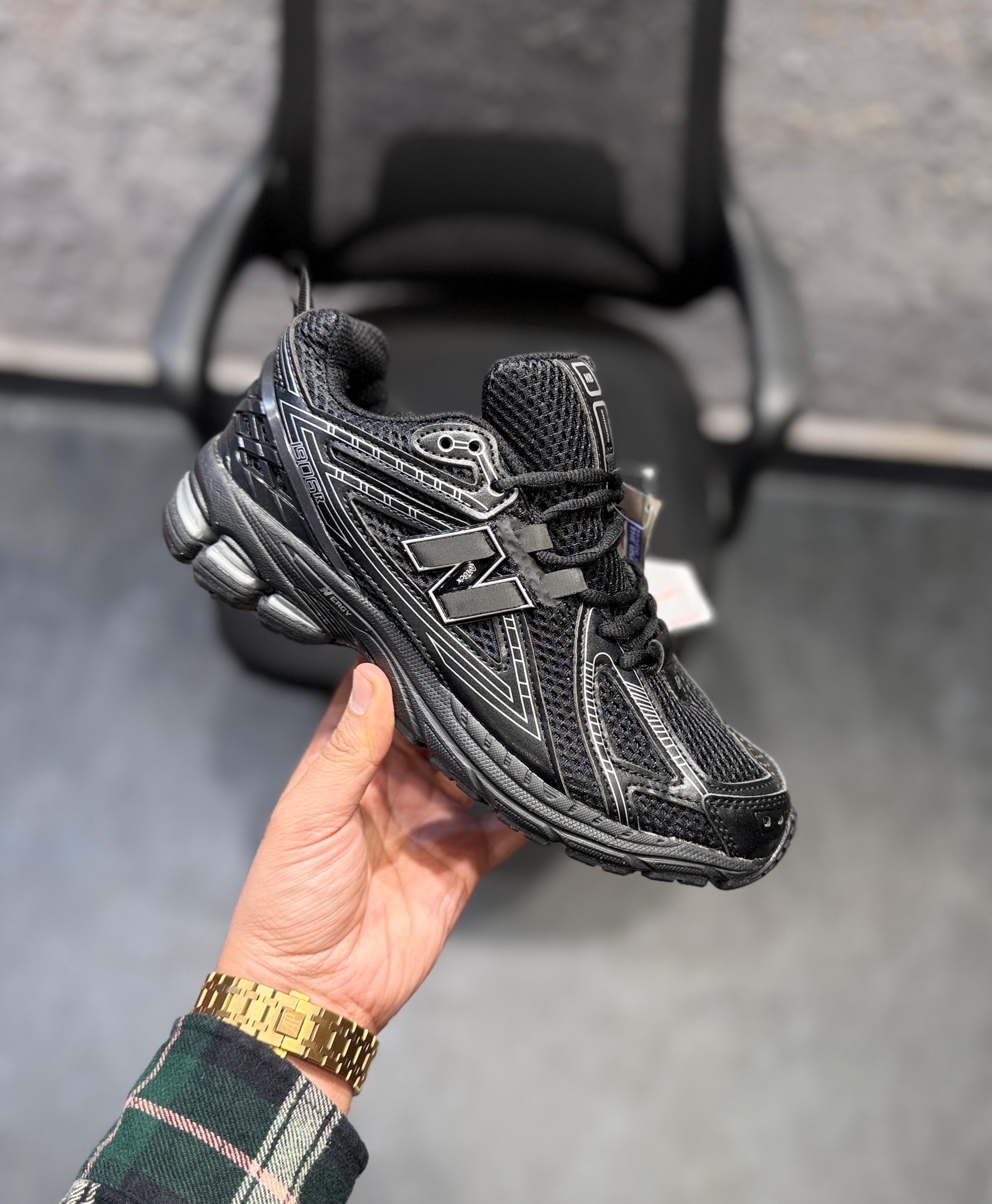 NEW BALANCE 1906 BLACK