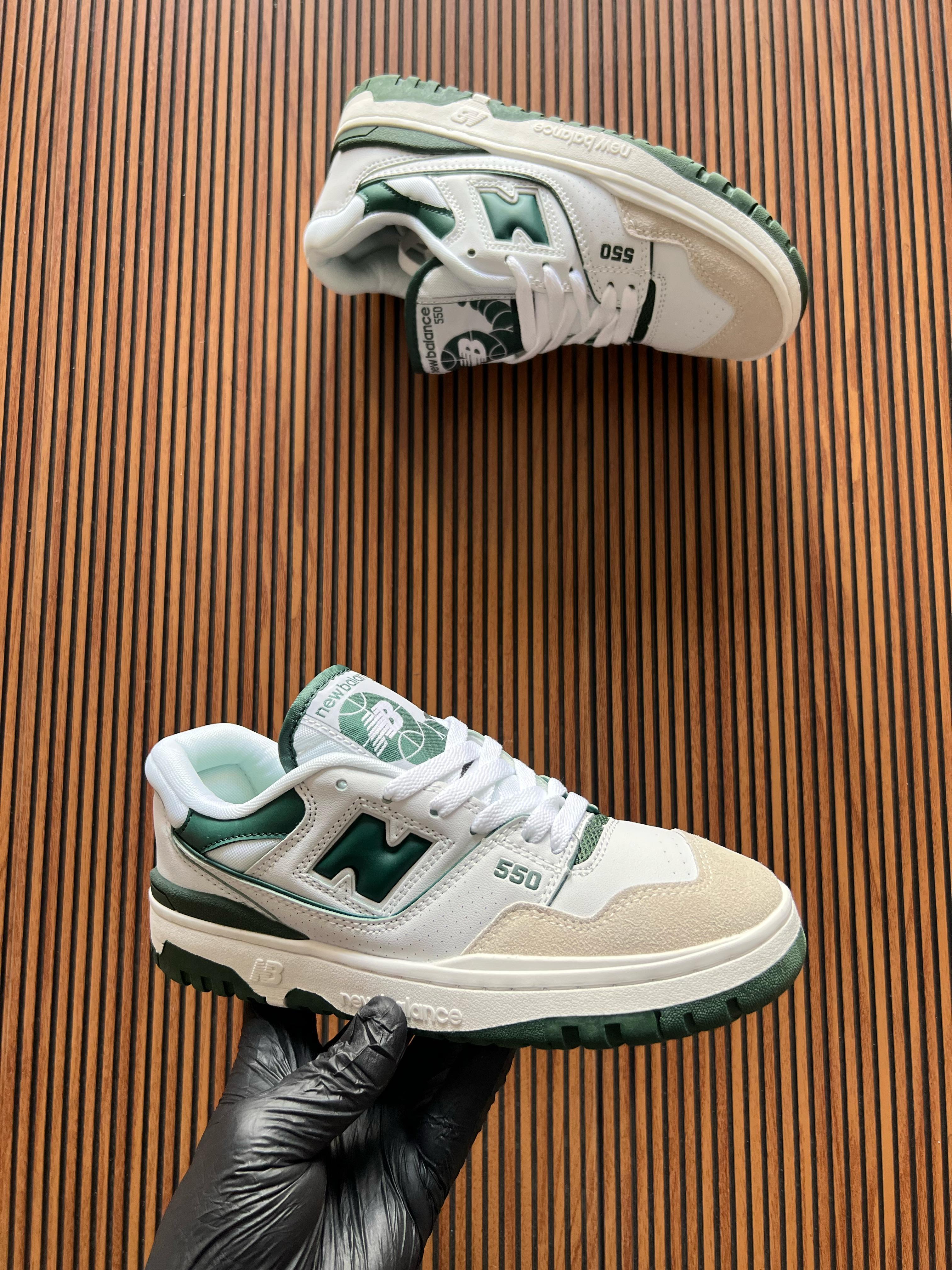 NEW BALANCE 550