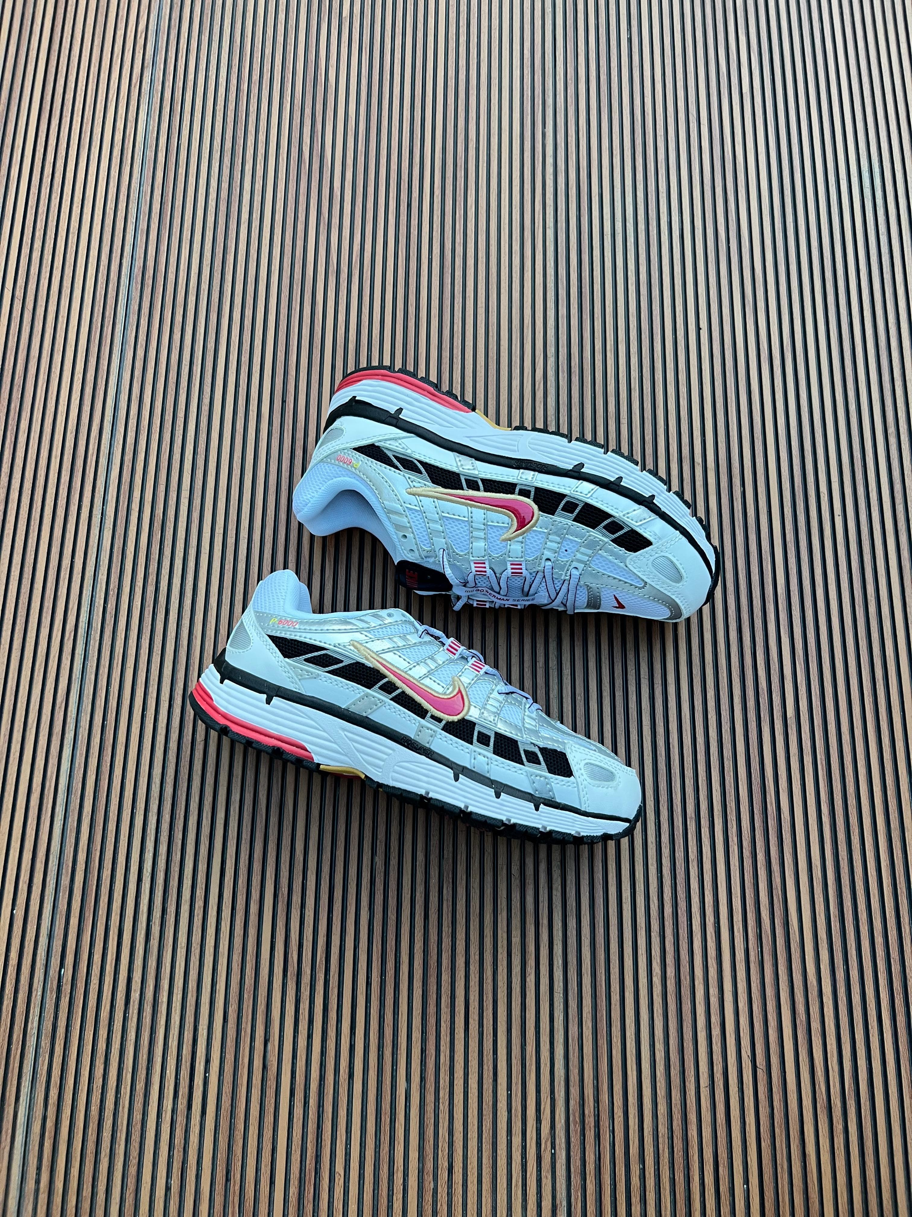 NIKE P-6000