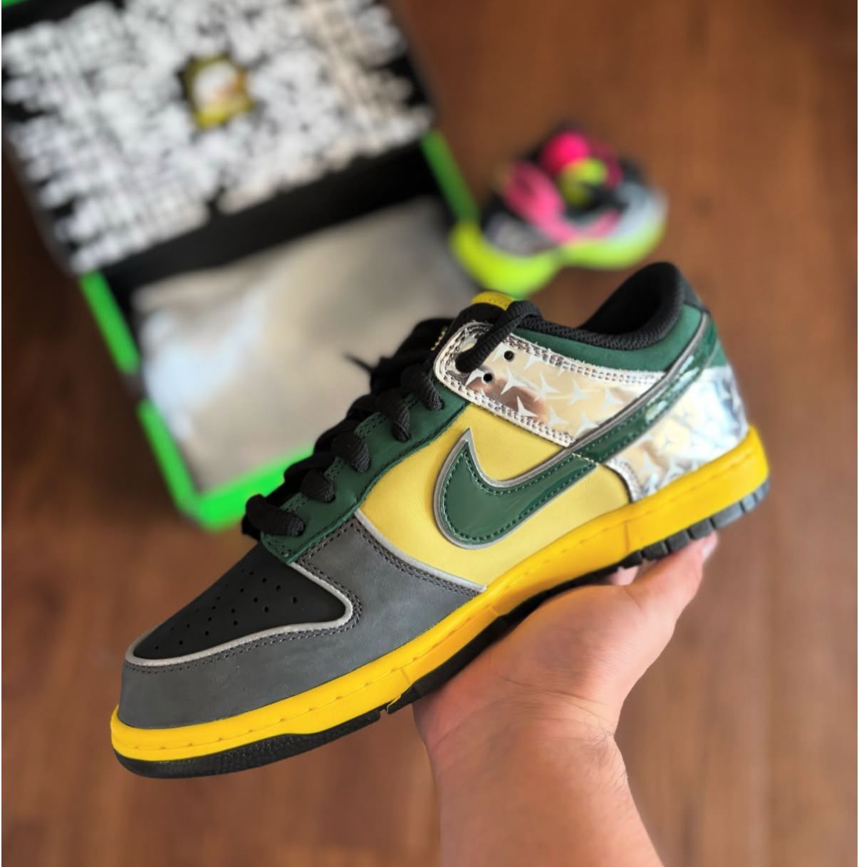 NIKE SB DUNK WHAT THE DUCK