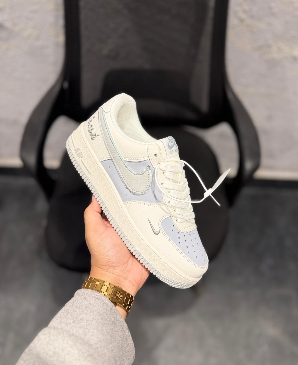 NIKE AIRFORCE ONE FRESH GREY SWOOSH