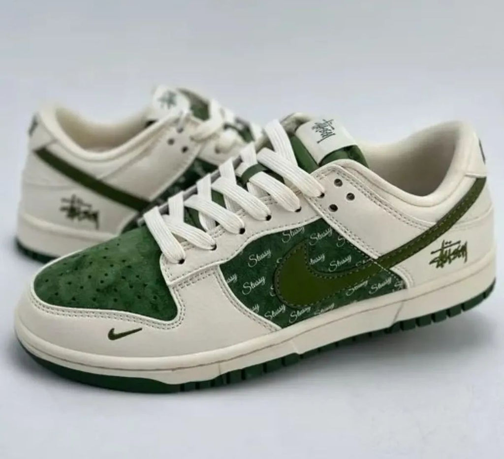 NIKE SB DUNK STUSSY WHITE ARMY GREEN 2025