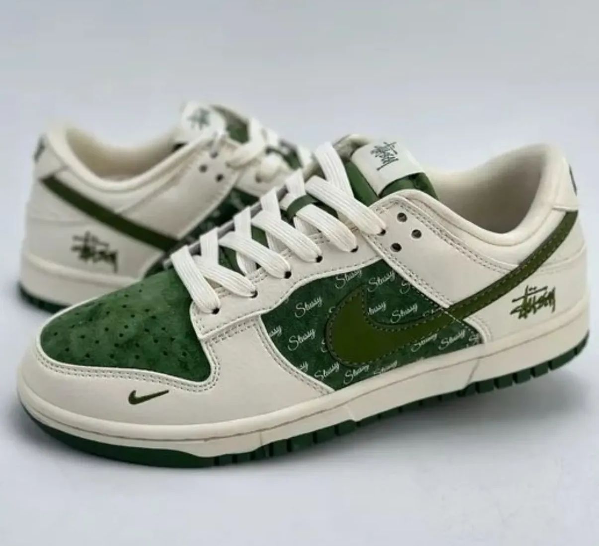 NIKE SB DUNK STUSSY WHITE ARMY GREEN 2025