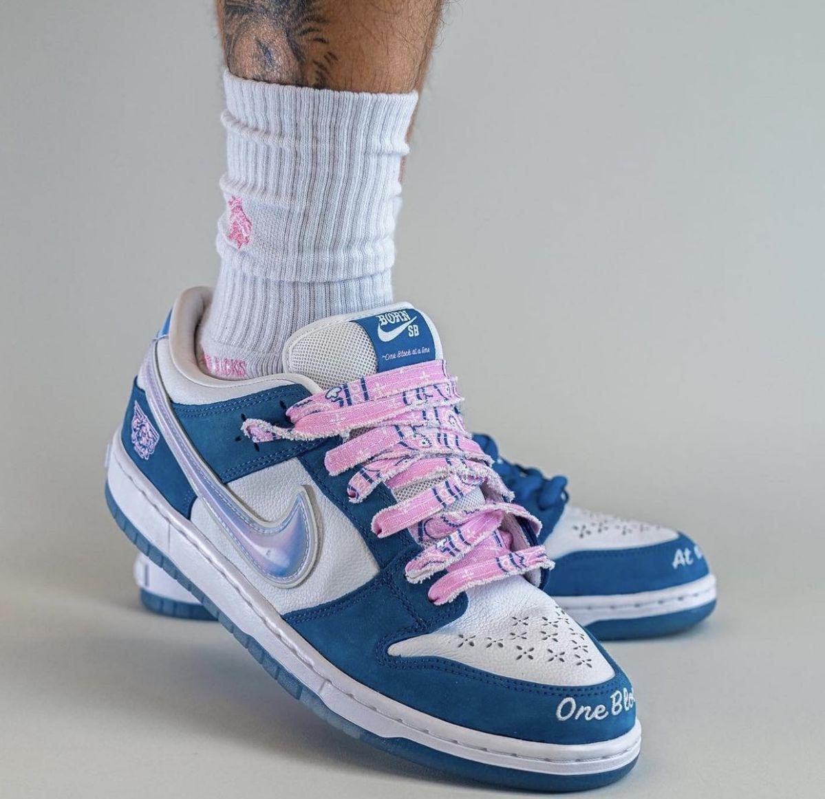 Greyhut-NIKE SB DUNK THE BORNE X RAISED