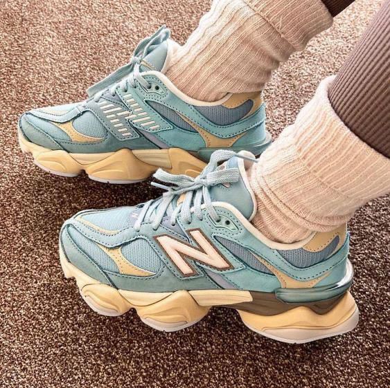 NEW BALANCE 9060